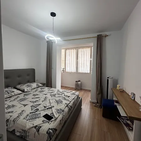 Center Jon Апартаменты